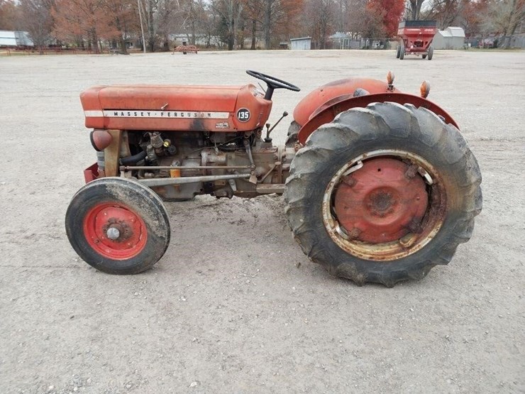 massey-ferguson-135-image-6