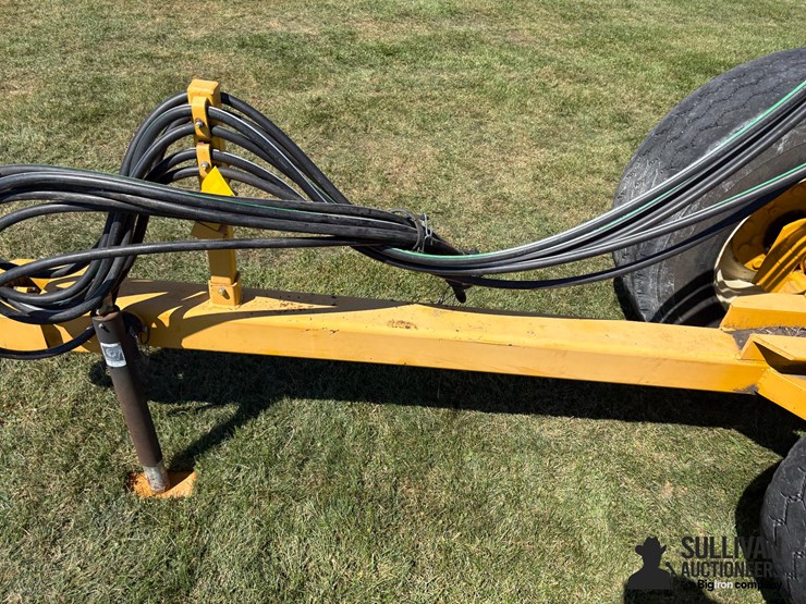 2015-kuntz-900-9-yd-pull-type-scraper-image-11