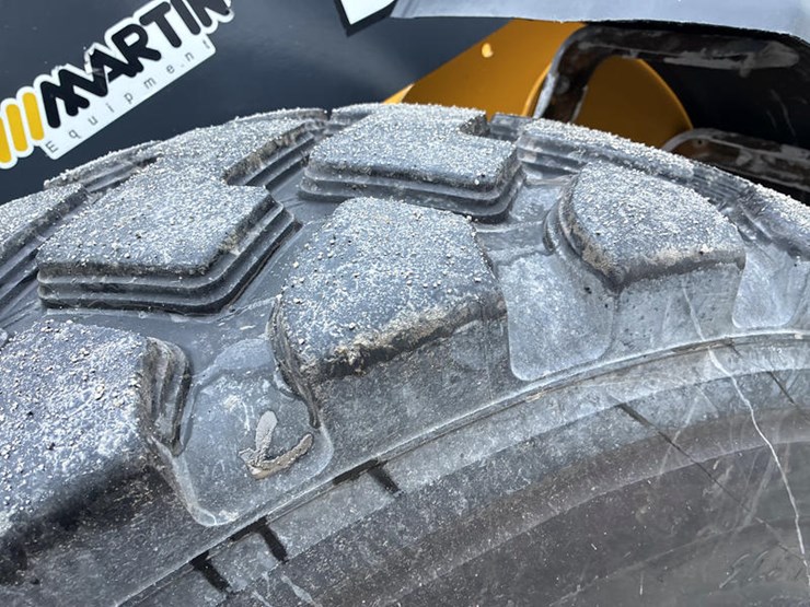 john-deere-624-image-56