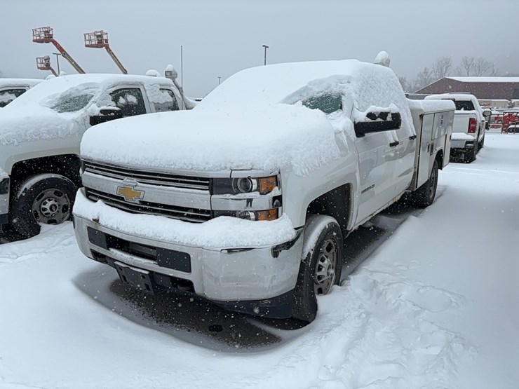 2016-chevrolet-2500hd-image-1