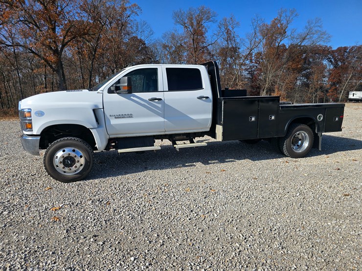 chevrolet-silverado-5500hd-image-6
