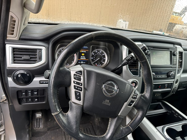 2019-nissan-titan-image-54