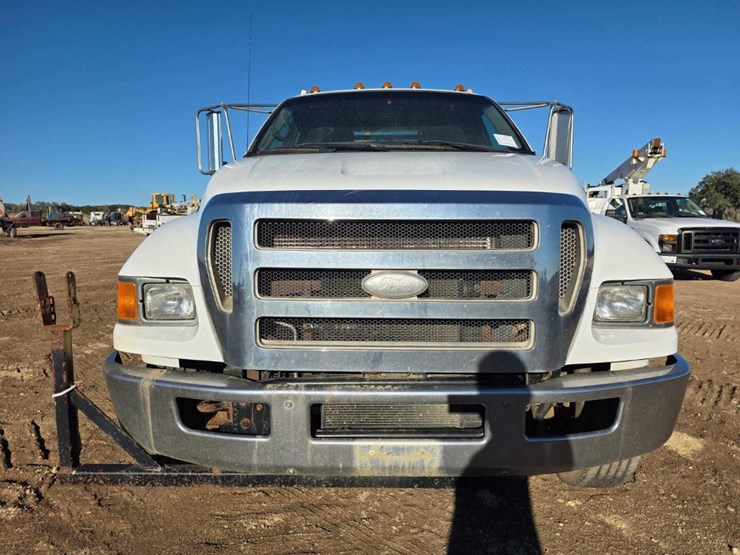 2008-ford-f650-image-2