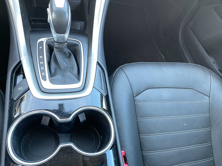 #1388-•-2015-ford-fusion-(has-wi-title)-(of)-image-90