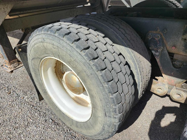 2008-kenworth-t800-image-11