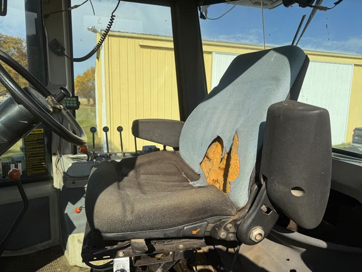 1989-ford-876-image-16