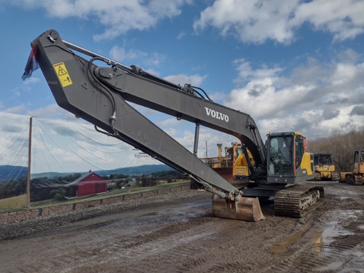 volvo-ec220e-lr-image-50