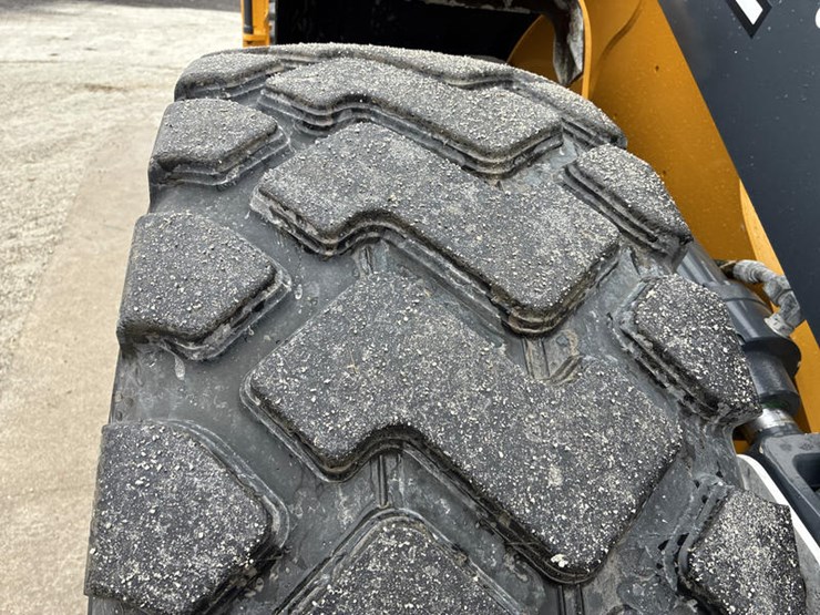 john-deere-624-image-62