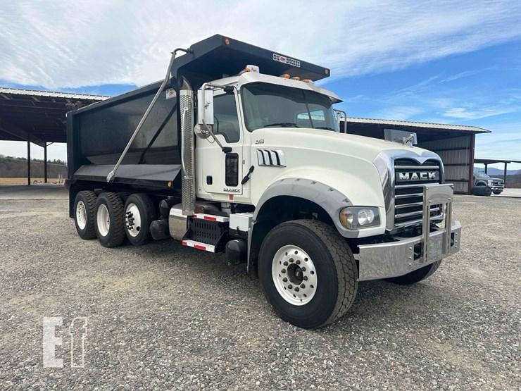 2017-mack-granite-gu713-image-8