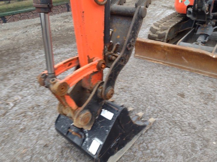 kubota-kx057-image-18