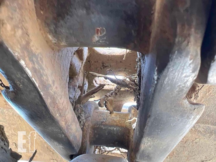 2014-komatsu-pc138us-10-image-18