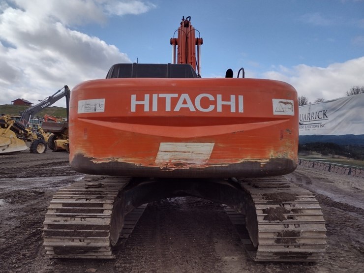 hitachi-zx270-lc-3-image-4