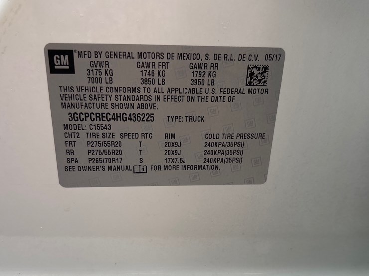 2017-chevrolet-1500-image-12