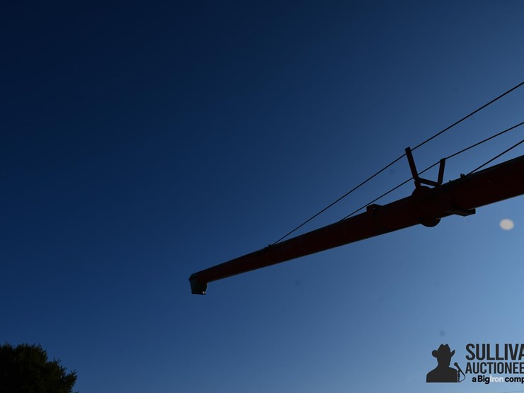 buhler-farm-king-y1060tm-10"x60'-swing-away-auger-image-19