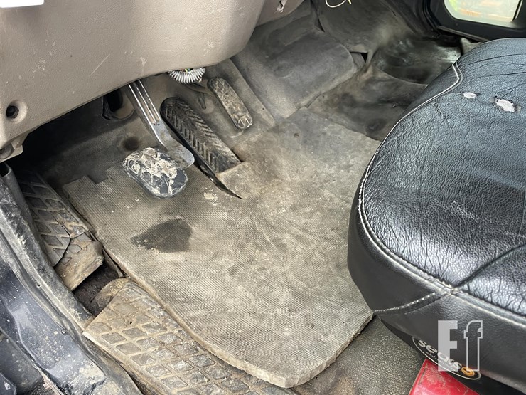 2006-sterling-l8500-image-7