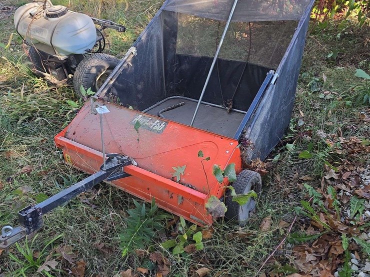 agri-fab-4ft-lawn-sweep-image-3