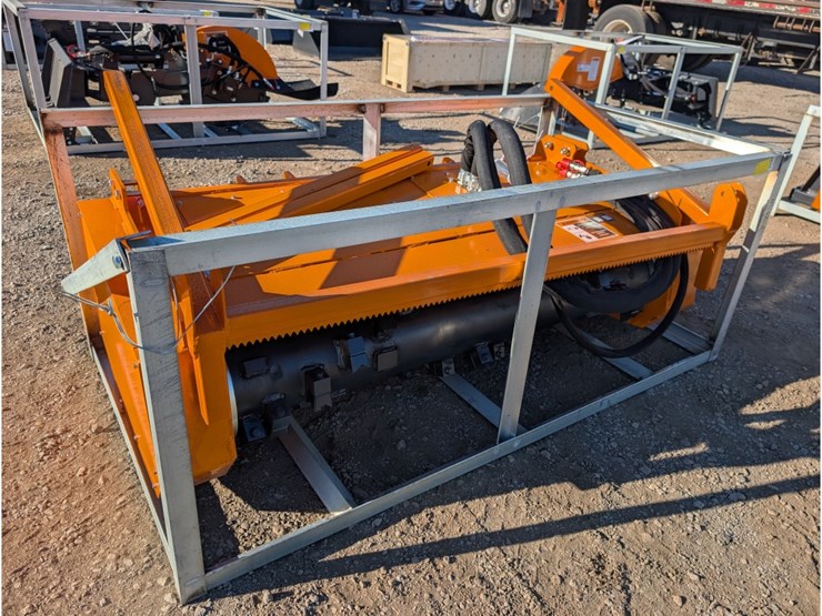 wolverine-skid-steer-drum-mulcher-72"-image-2