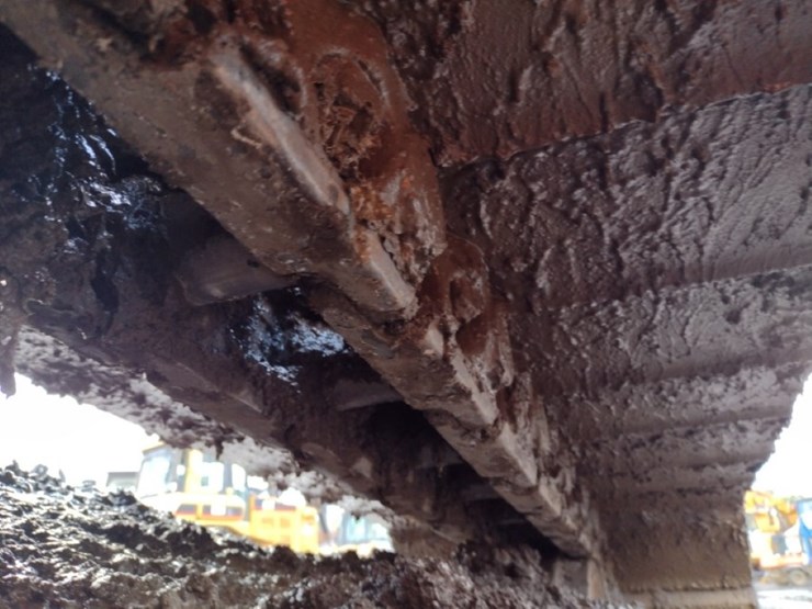 caterpillar-325d-image-29