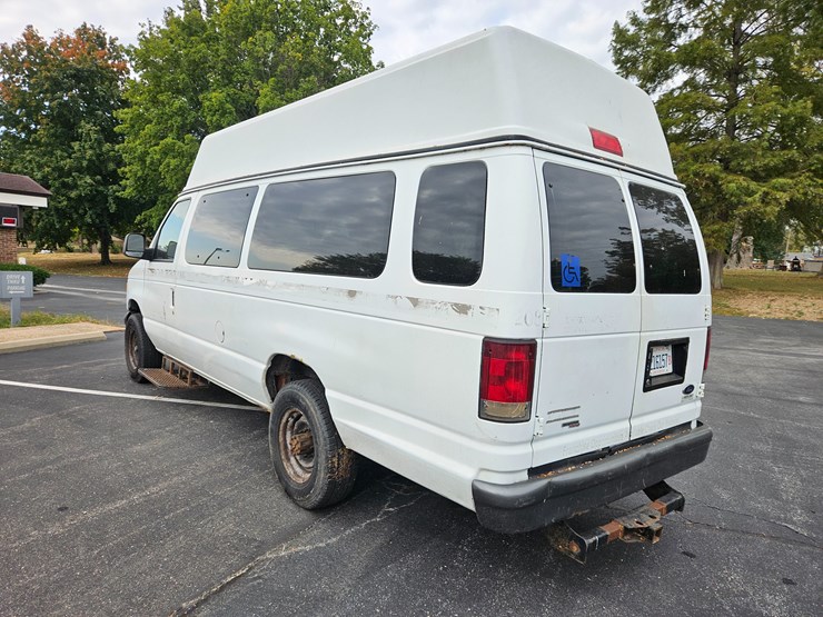 #21246-•-2007-ford-econoline-wagon-van-image-8