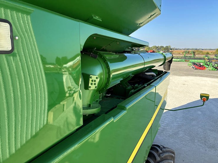 john-deere-s670-image-96