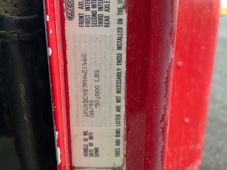 1993-freightliner-fld120-image-70