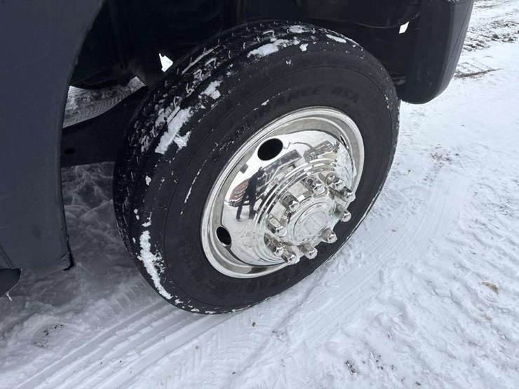 2012-ford-f450-image-12