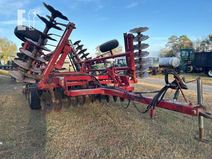 case-ih-3950-image-1