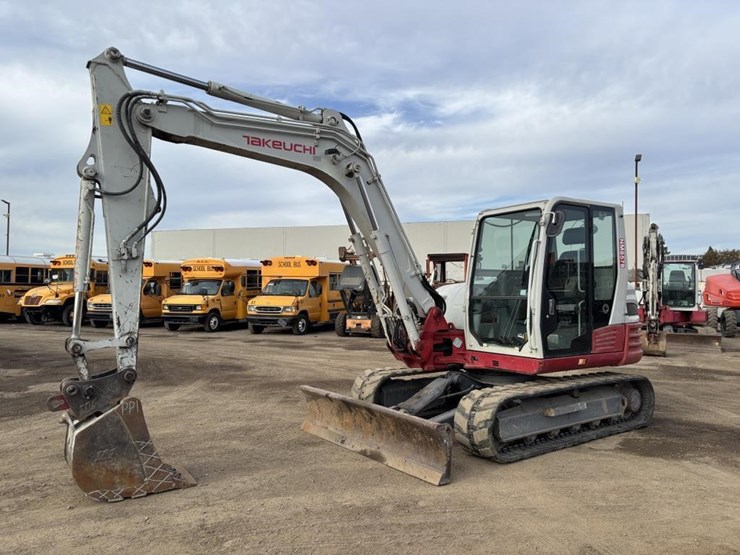 2014-takeuchi-tb290-image-1