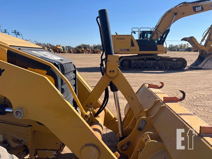 2016-caterpillar-415f2-image-20