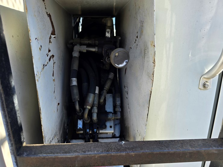 1999-international-4700-image-69