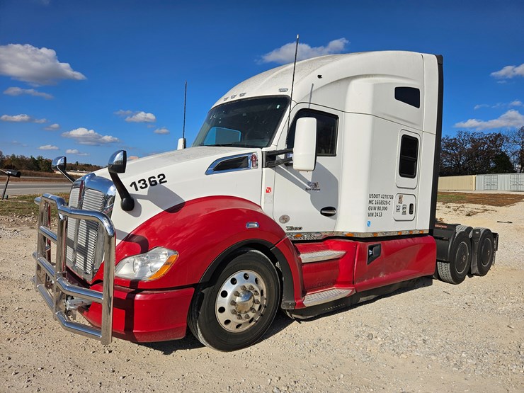 2021-kenworth-t680-image-3