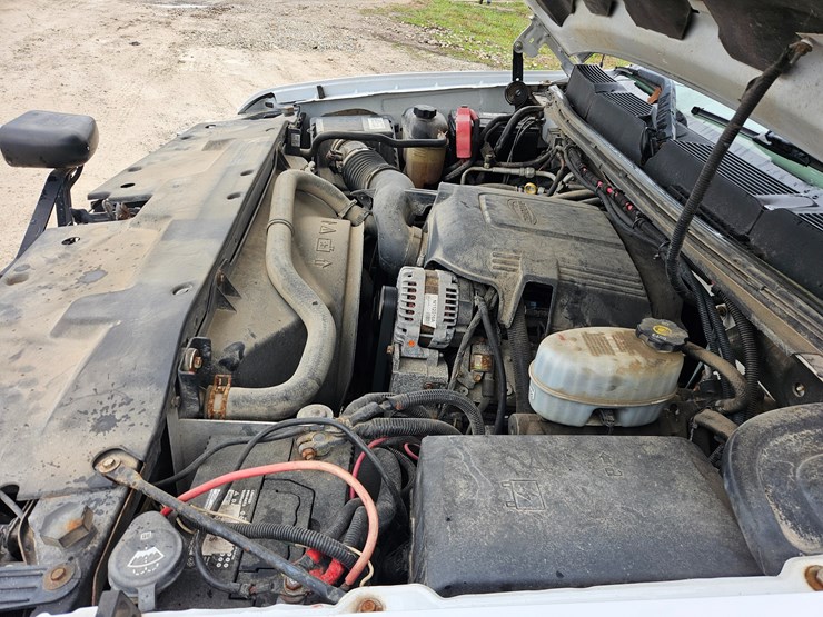 chevrolet-silverado-2500-image-27