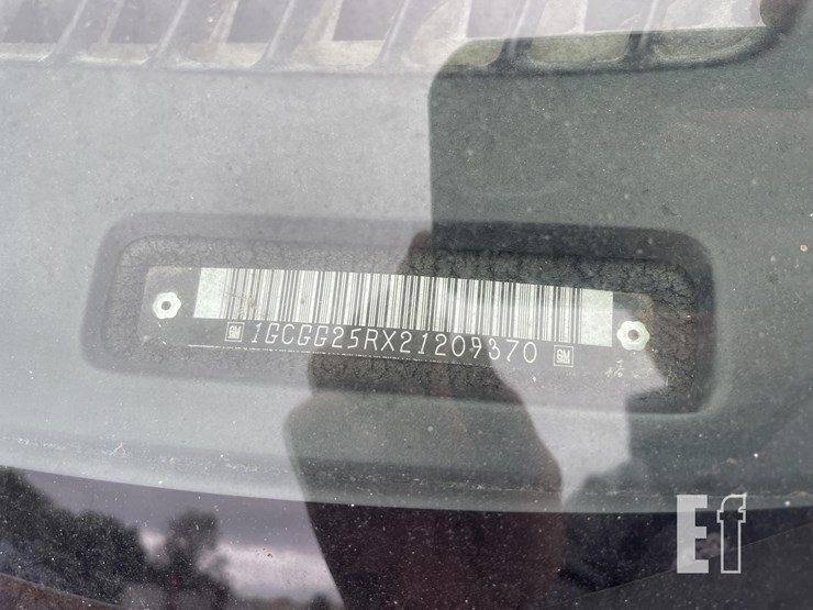 2002-chevrolet-express-2500-image-22