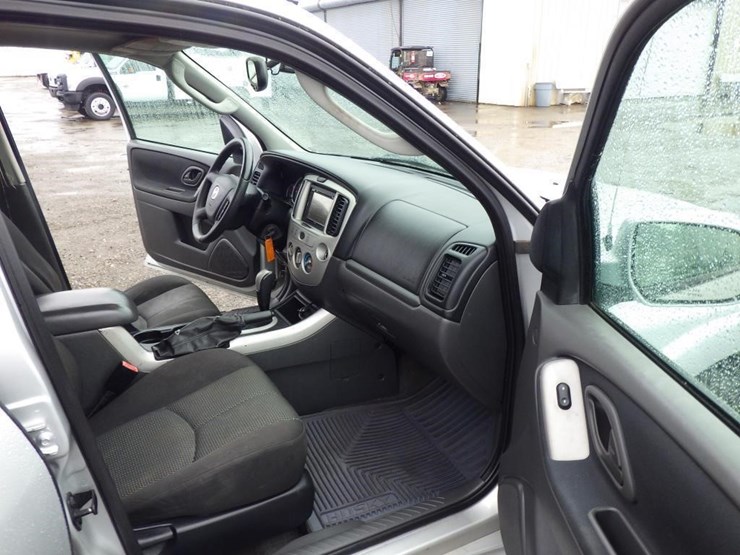 2005-mazda-tribute-image-6