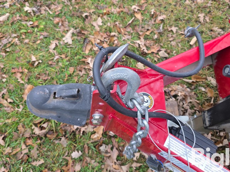 2013-thunder-creek-equipment-adt750-image-9