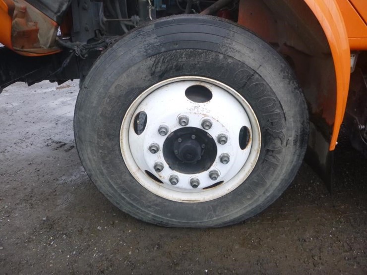 2000-international-4900-image-19