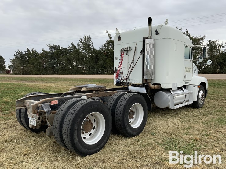 1996-freightliner-fld112-image-5
