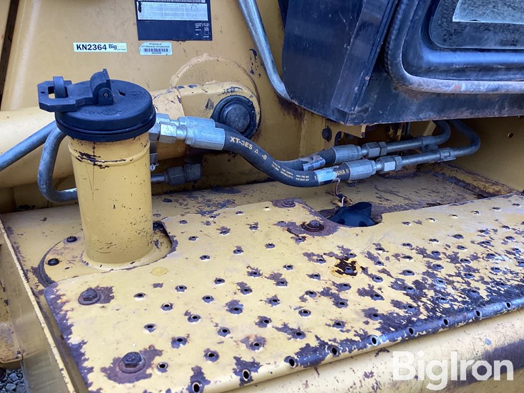 caterpillar-420d-image-13