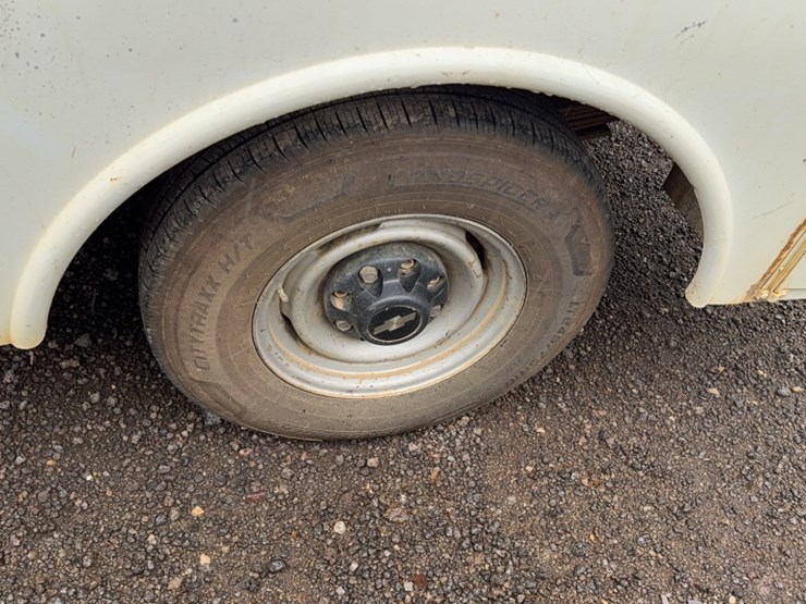 chevrolet-3500-image-15