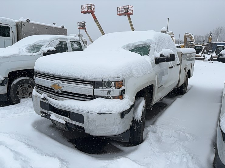 2016-chevrolet-2500hd-image-1
