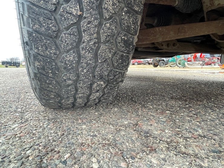 2013-chevrolet-1500-image-73