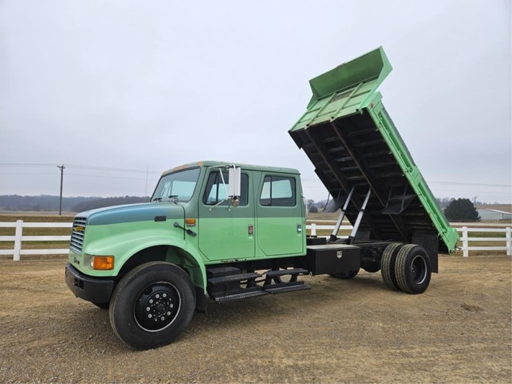 international-4900-image-9