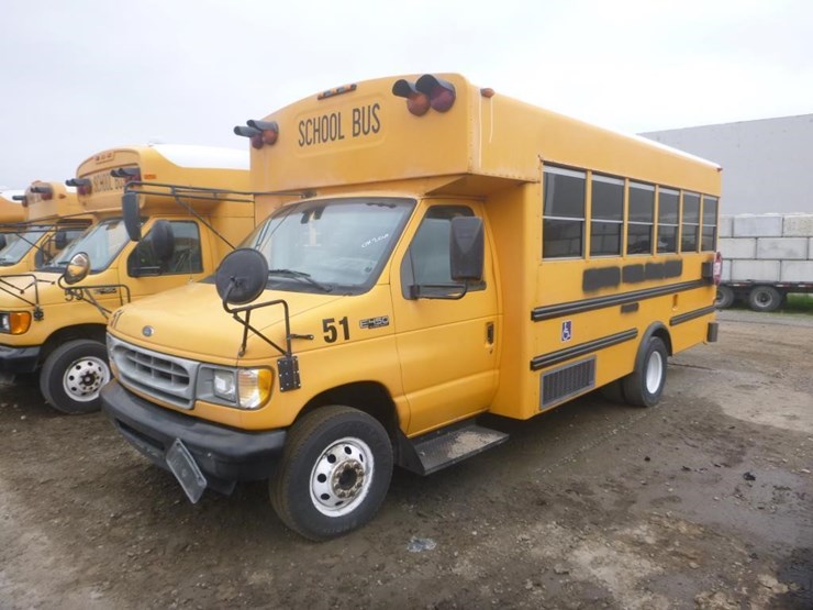 2001-ford-e450-image-1