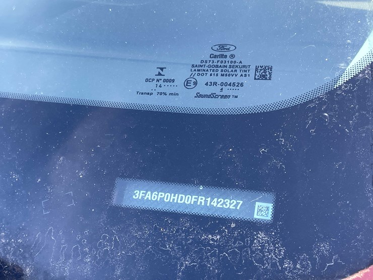 #1388-•-2015-ford-fusion-(has-wi-title)-(of)-image-39