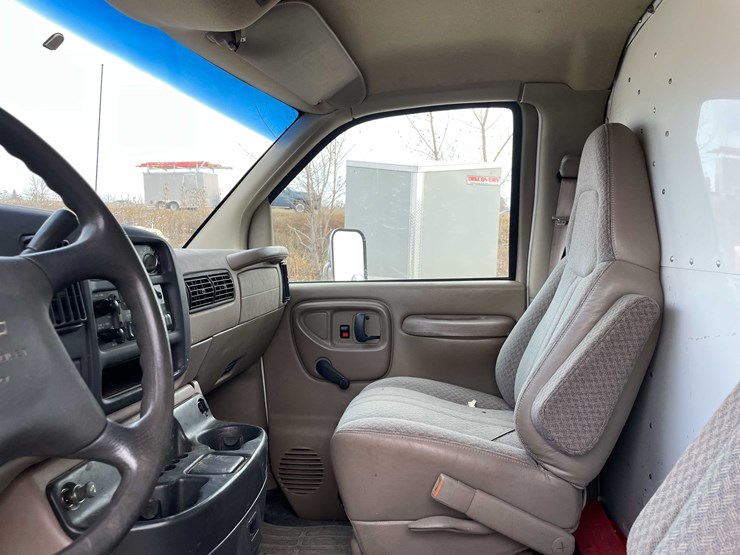 chevrolet-express-3500-image-53