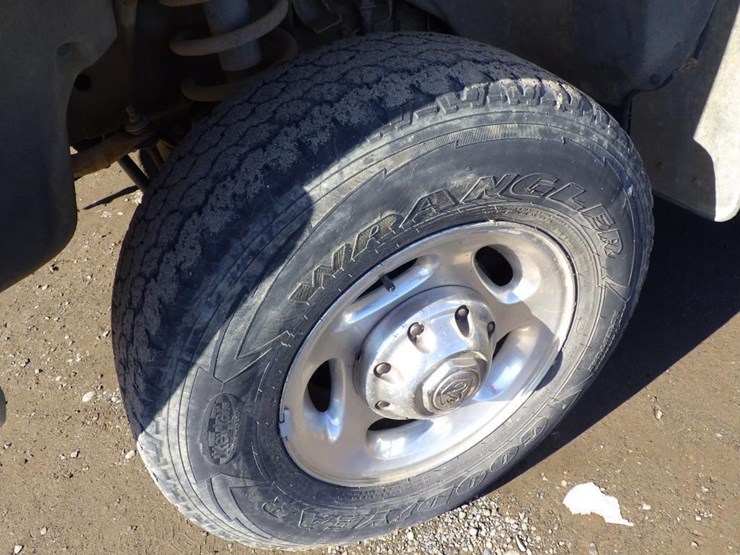 2001-dodge-ram-2500-image-12