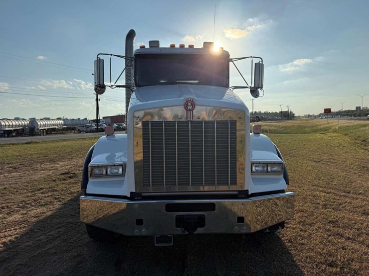 kenworth-t800-image-2