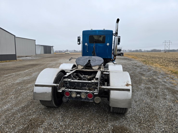 kenworth-t800-image-16