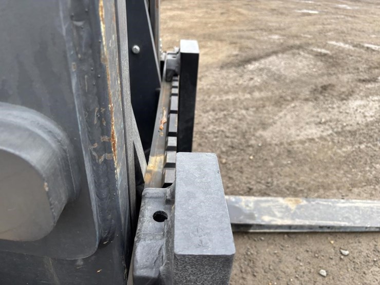 caterpillar-gc35k-image-12