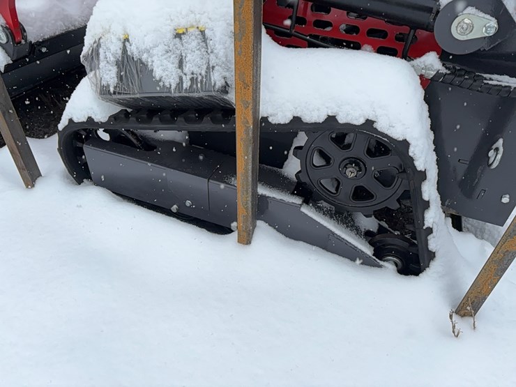 new-agt-ysrt14-mini-track-loader-image-7